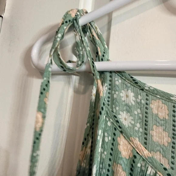 Fifth Ray Green Floral Tiered Tank Boho - Picture 3 of 8